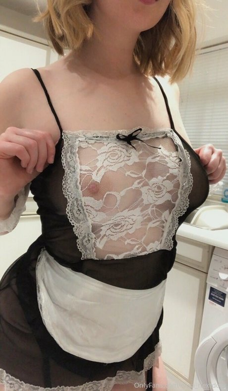 elisanextdoor nude pornstar image