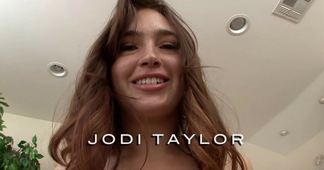 Jodi Taylor star erotic photo