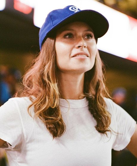 Aly Michalka perfect star pics