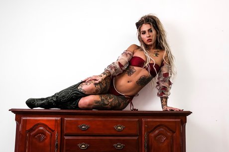 Bombshellyyy13 pornstar nice images