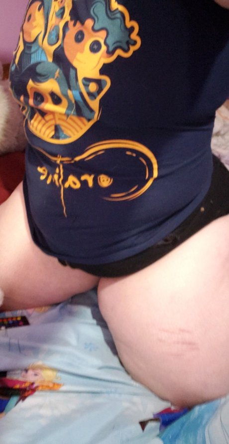 Sativa Stoney hd actress pics