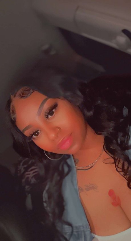 Lovebugg_ sex model photo