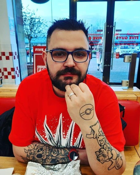 Paul Haythorne star sexy pictures