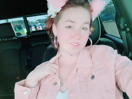 CloverCuddles pornstar art pictures