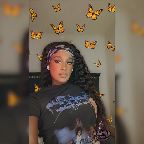 Amori_ naked star photo