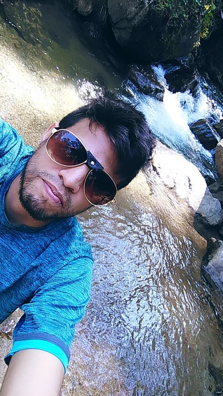 K amp ampR free actress photo