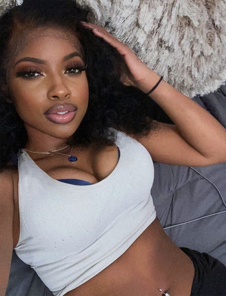 Pretty Zee_ star high quality img