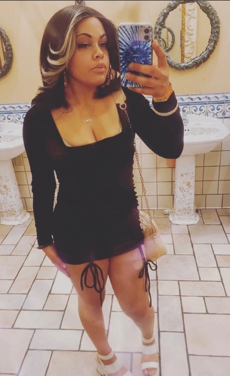 Neveahbabii star pornographic galleries