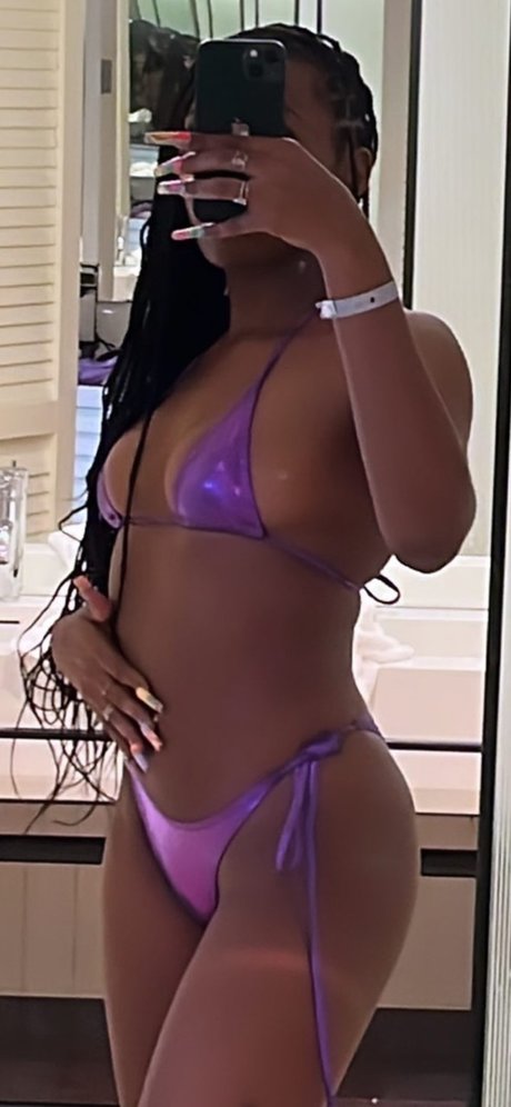 It s wet_ star nudes photo