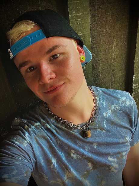 Inked Puppy_ adult star pics