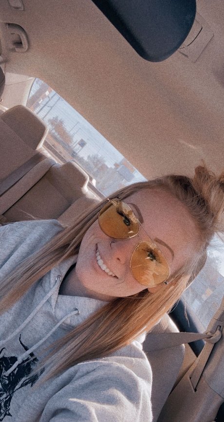 fansly onlyfans hot img