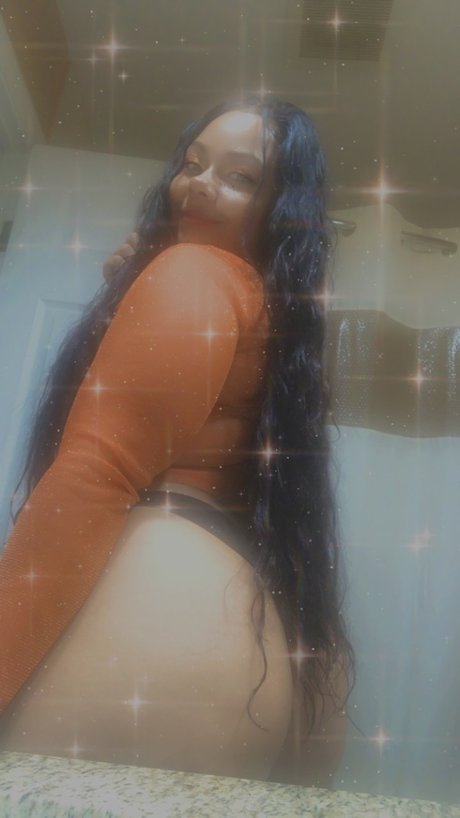 Crystal Love model pretty images