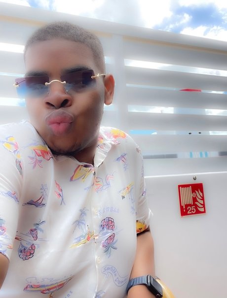 DeepThroatRell sexy star galleries