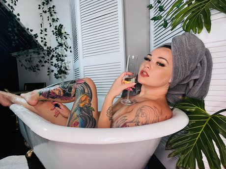 Pyro PrincessXxX model nude pics