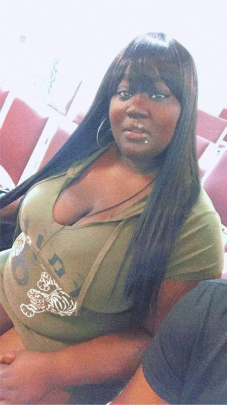 Pure Chocolate model porn images