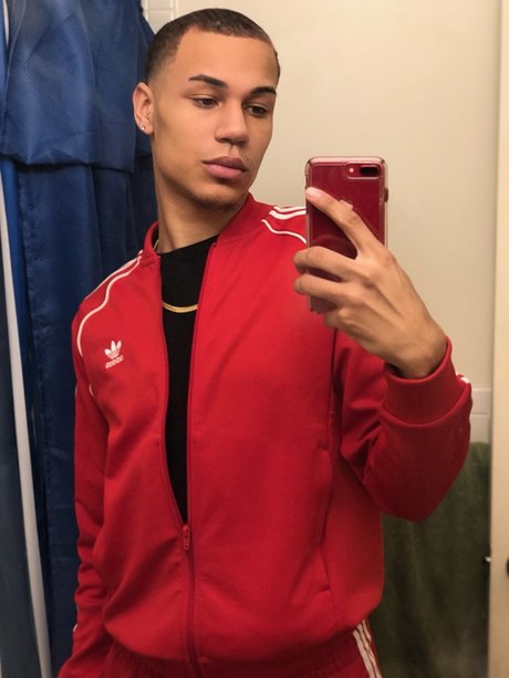 Qu nn exclusive pornstar images