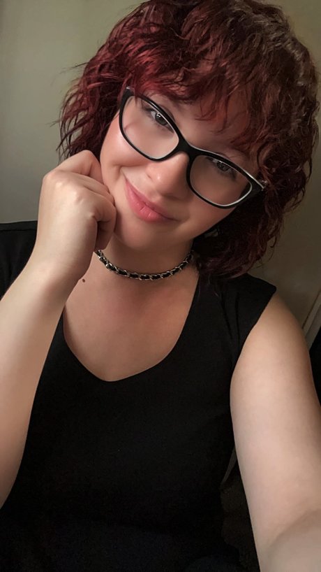 B Lynn perfect actress photo