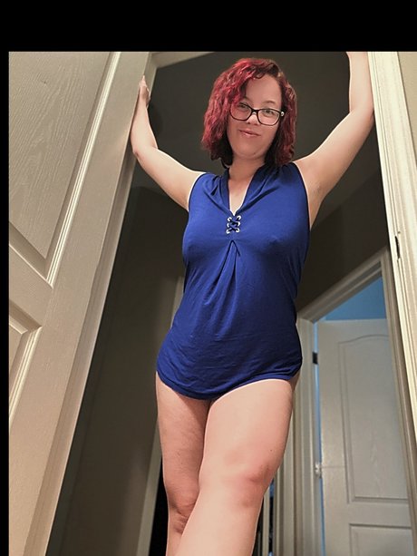 B Lynn hot star images