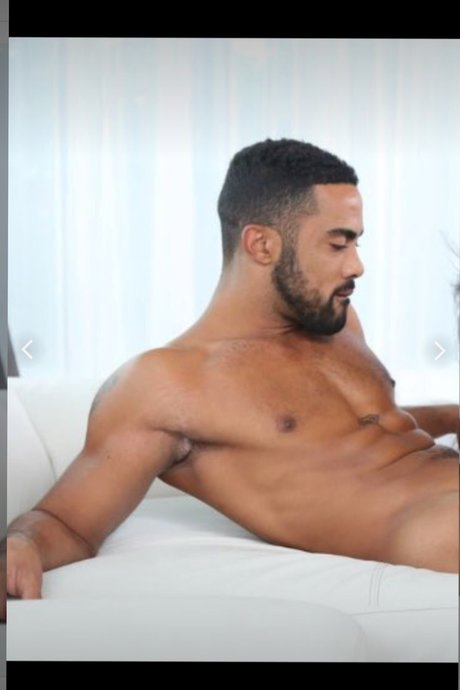 Quinton Hillocks naked model image