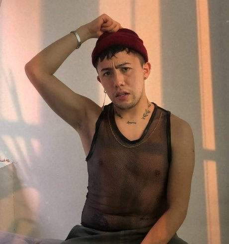 Angelo Josue castillo star erotic pics