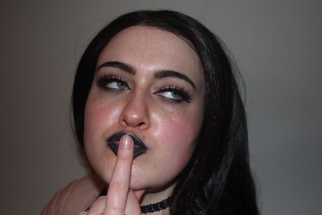 Queen G beautiful model archive