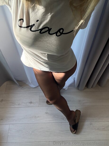 Queenfeetred art actress pictures