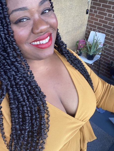 _Queen Crystal_ perfect pornstar images