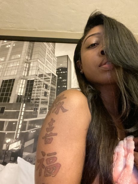 Dominique Diaz_ adult actress img