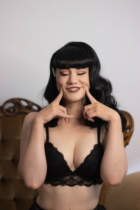 Dominiq Tricks sex star galleries