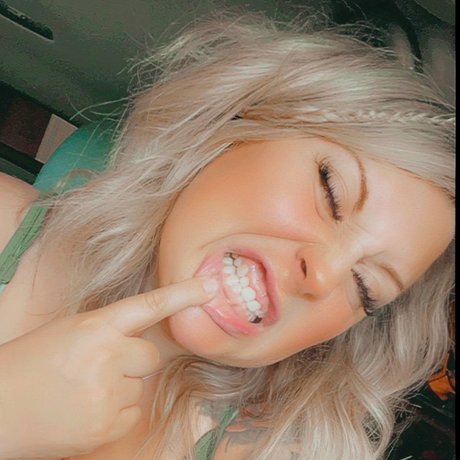 Devon Rae naked actress pic