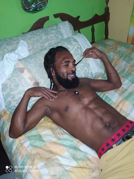 Drizzle Berries actress gallery