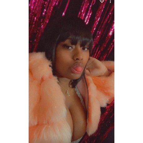 ebony smoking onlyfans art naked img