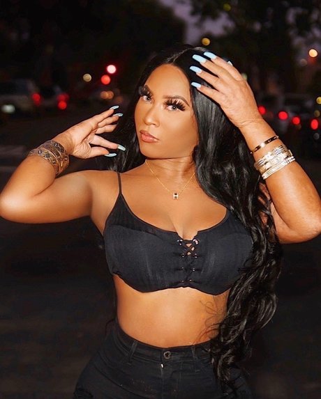 Danny isBeautiful high quality actress archive