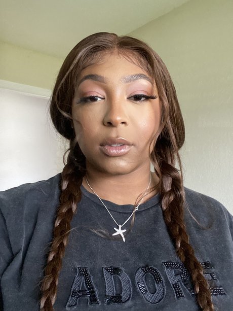 Rachel Raxxx Vault sexy pornstar gallery