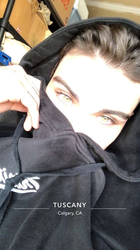 Noah Perrault Smith naked pornstar image