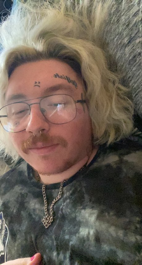 Lil Trashbag nice pornstar image