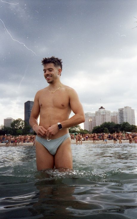 Evan Knoxx nudes model photo