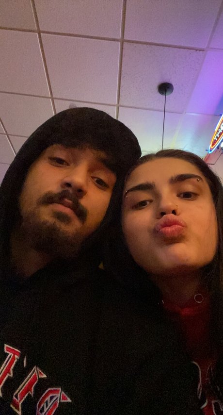 RayAndJay model perfect pic