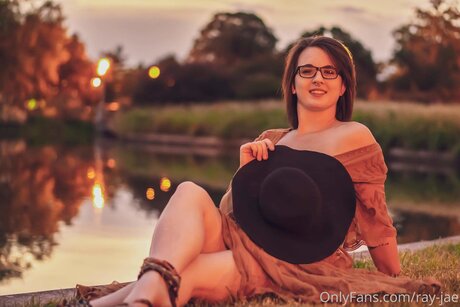 Ray Jae model xxx photo