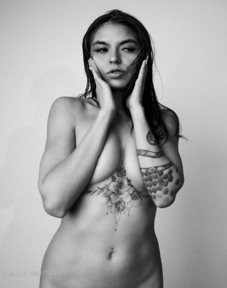 Raelyn_ star exclusive pic