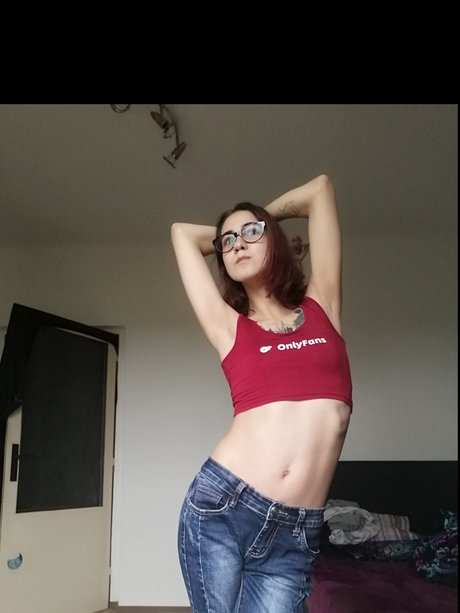 Ravenica pretty actress photos