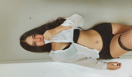 rravaaaaa hd model pic