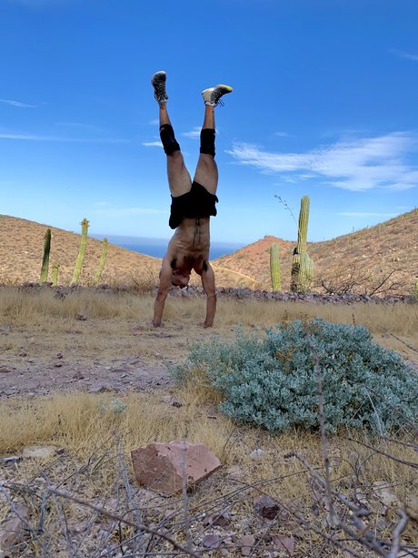 Ra l mendez sexy model pic