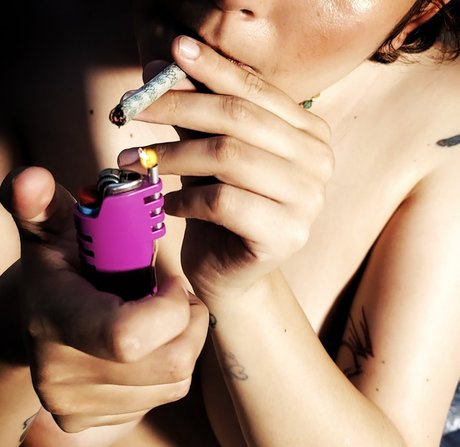 RareDisabledStoner model best picture