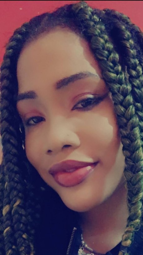 Unique Riri model xxx img