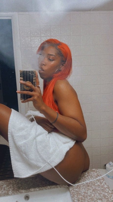 Big Reese naked actress pic