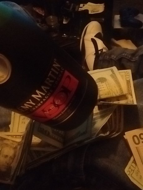 Longstickready art model picture