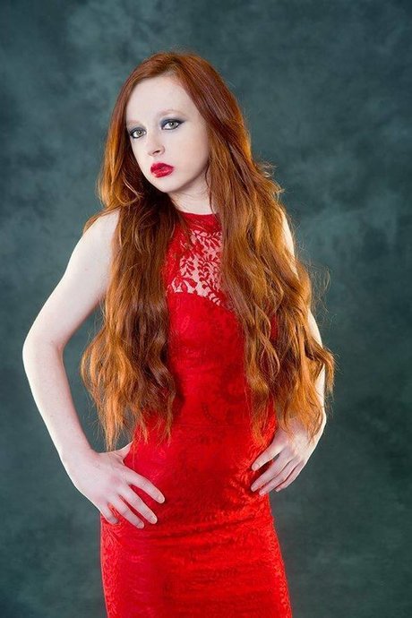 skinny milf onlyfans pornographic pic