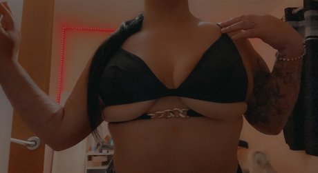 rosalie star beautiful pic