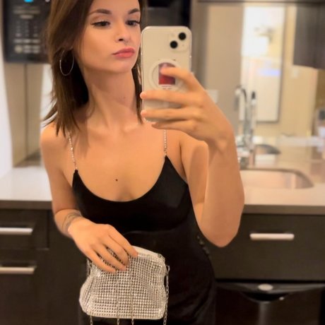 Ronnie_ pretty model picture